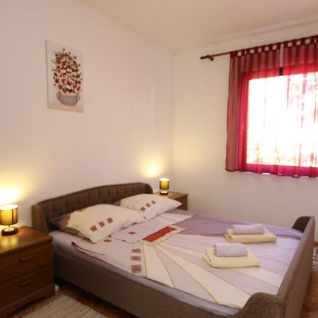 Apartment Lidija Šilo Kültér fotó