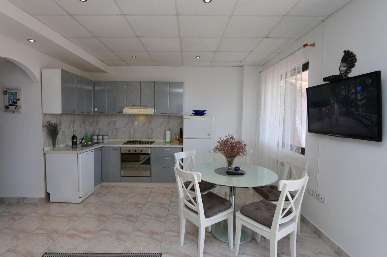 Apartment Lidija Šilo Kültér fotó
