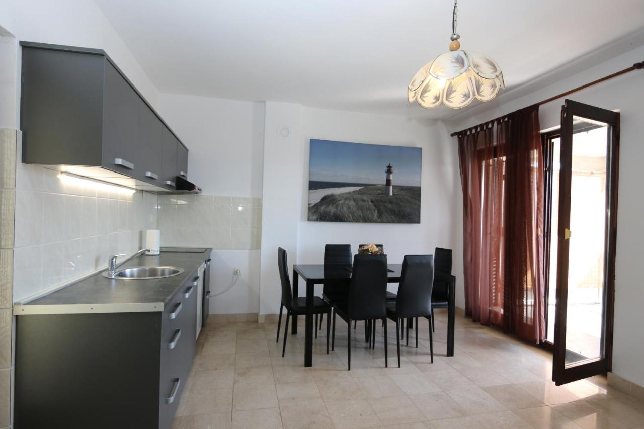 Apartment Lidija Šilo Kültér fotó